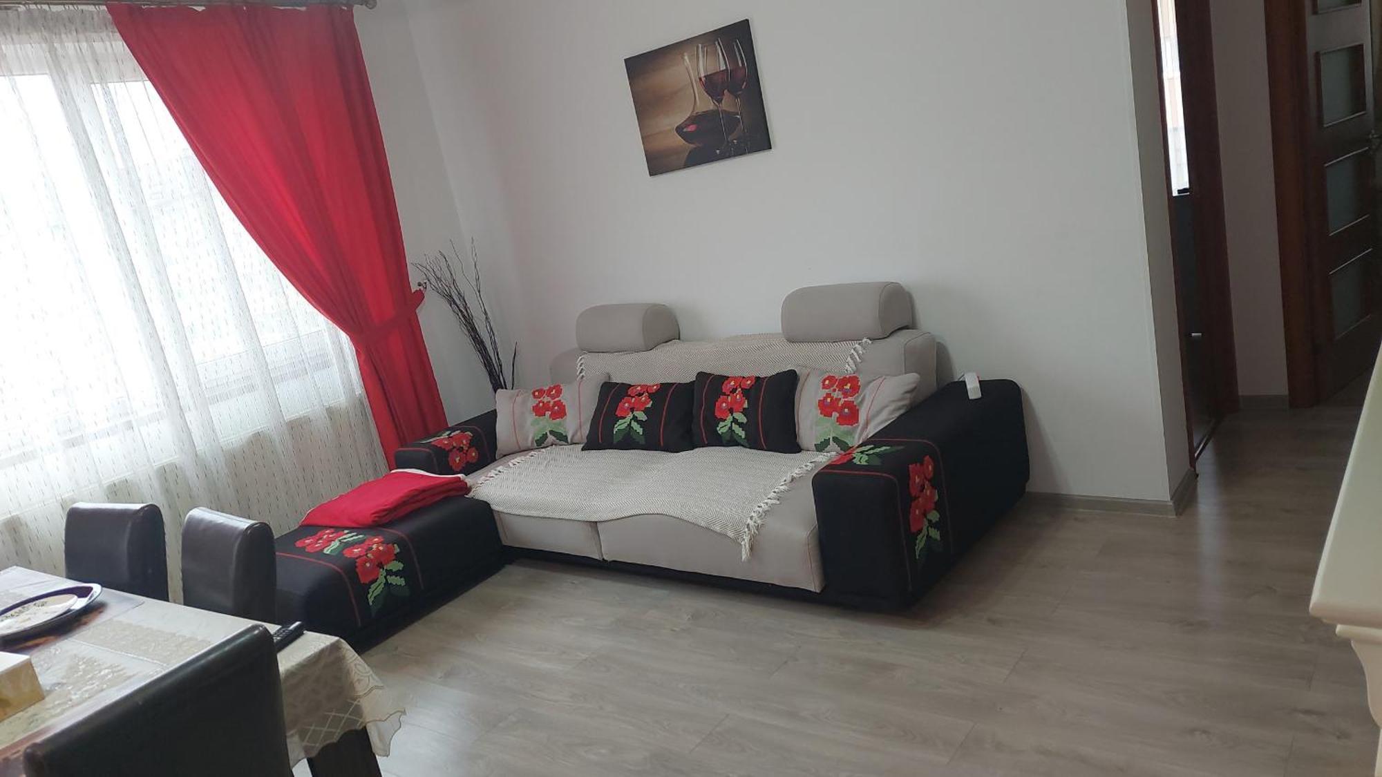 Apartment Rentforcomfort Charming Flat In Bistriţa